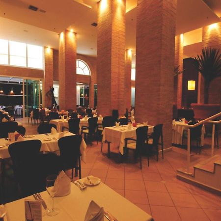 Vitoria Hotel Concept Campinas Campinas  Restaurace fotografie