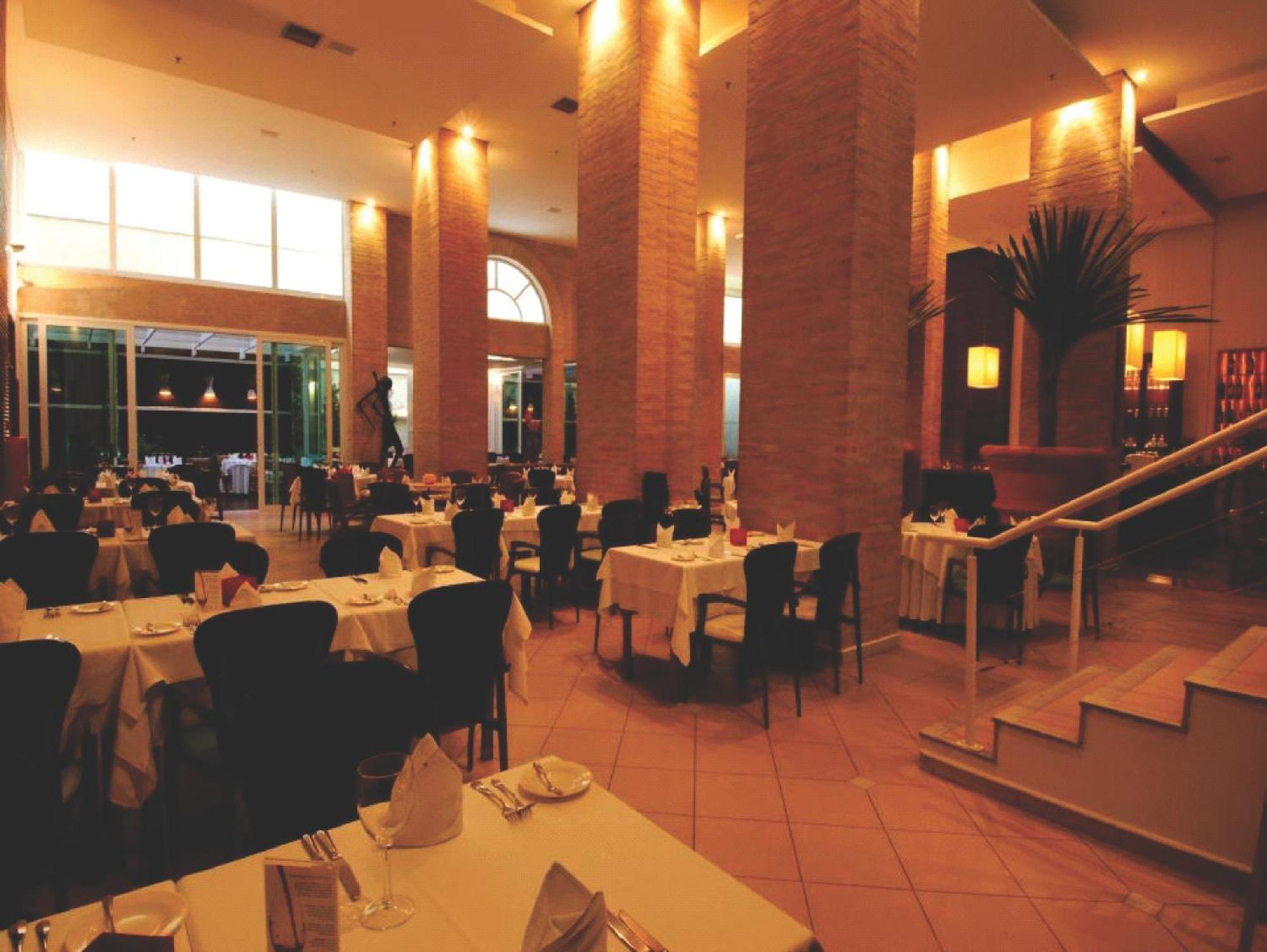Vitoria Hotel Concept Campinas Campinas  Restaurace fotografie